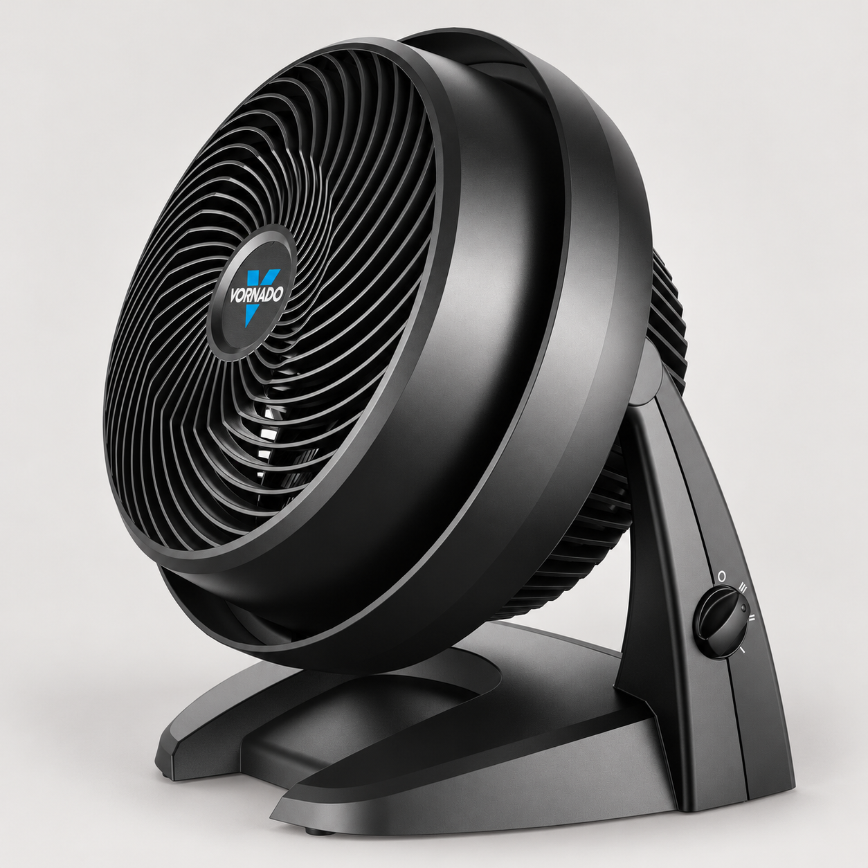 Editorial illustration of Vornado 630 medium air circulator, black; visible model recognition only, not a technical or complete-pack diagram.